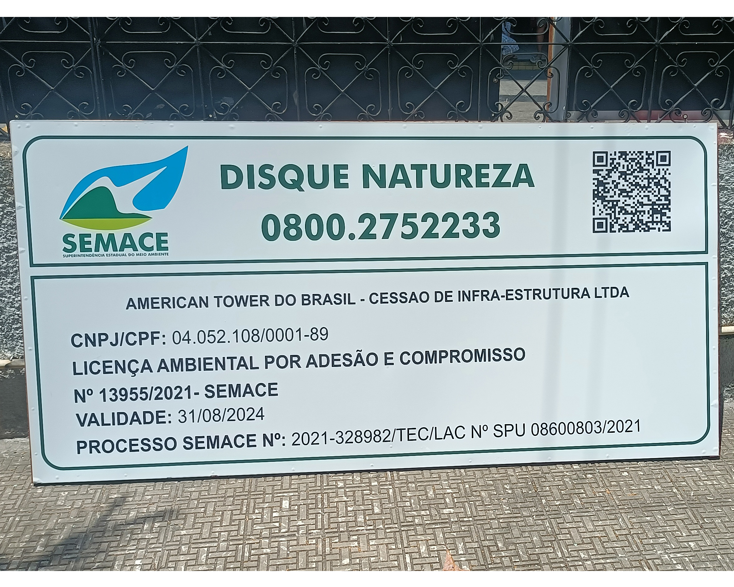 Placa da Semace, chapa de zinco, adesivado, quadro de madeira title=